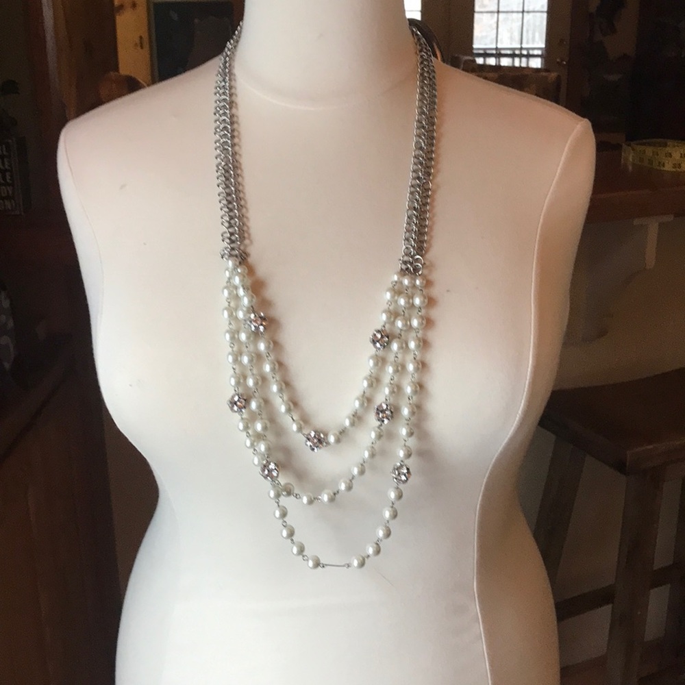 Pearl and rhinestone necklace